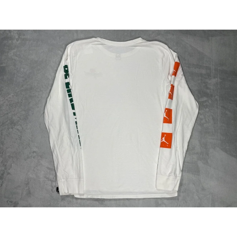 Nike Air Jordan Gatorade Long Sleeve Shirt Men M White Graphic Be Like Mike